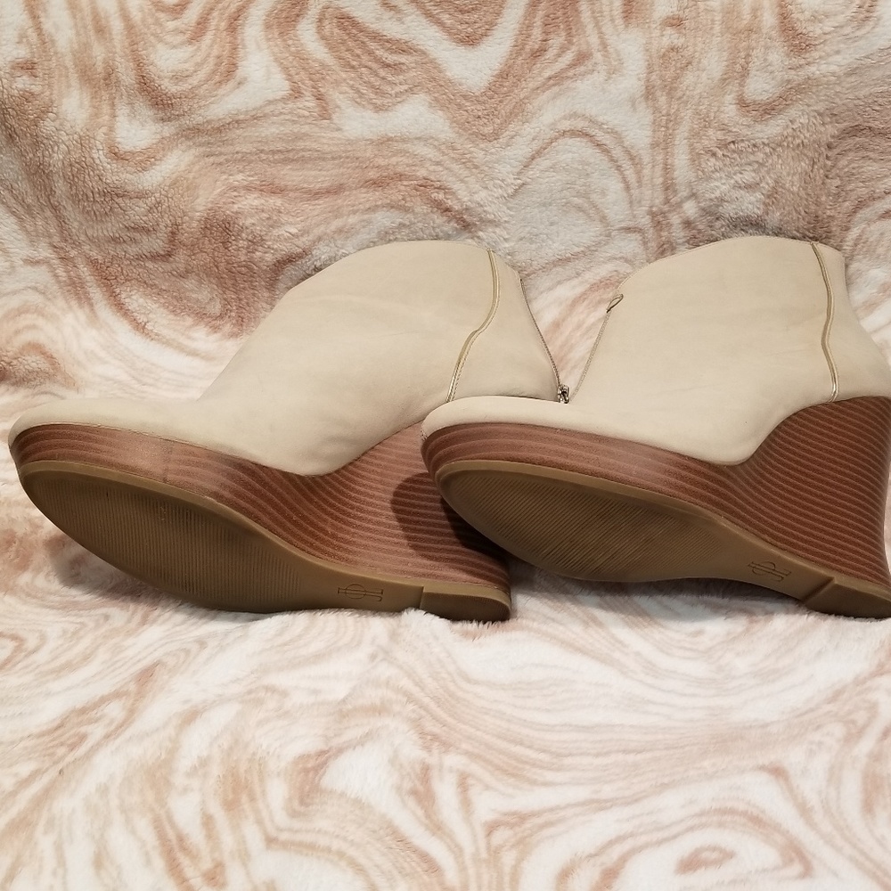 Jennifer Lopez Boots - Picture 3 of 4